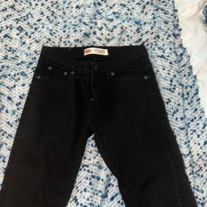 Levis black jeans